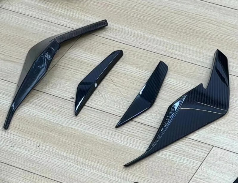 High Quality Fast Delivery Whole Sale Price Prepreg Dry Carbon Fiber RWD Style Front Canards Body Kits for R8 GT 2020-2024